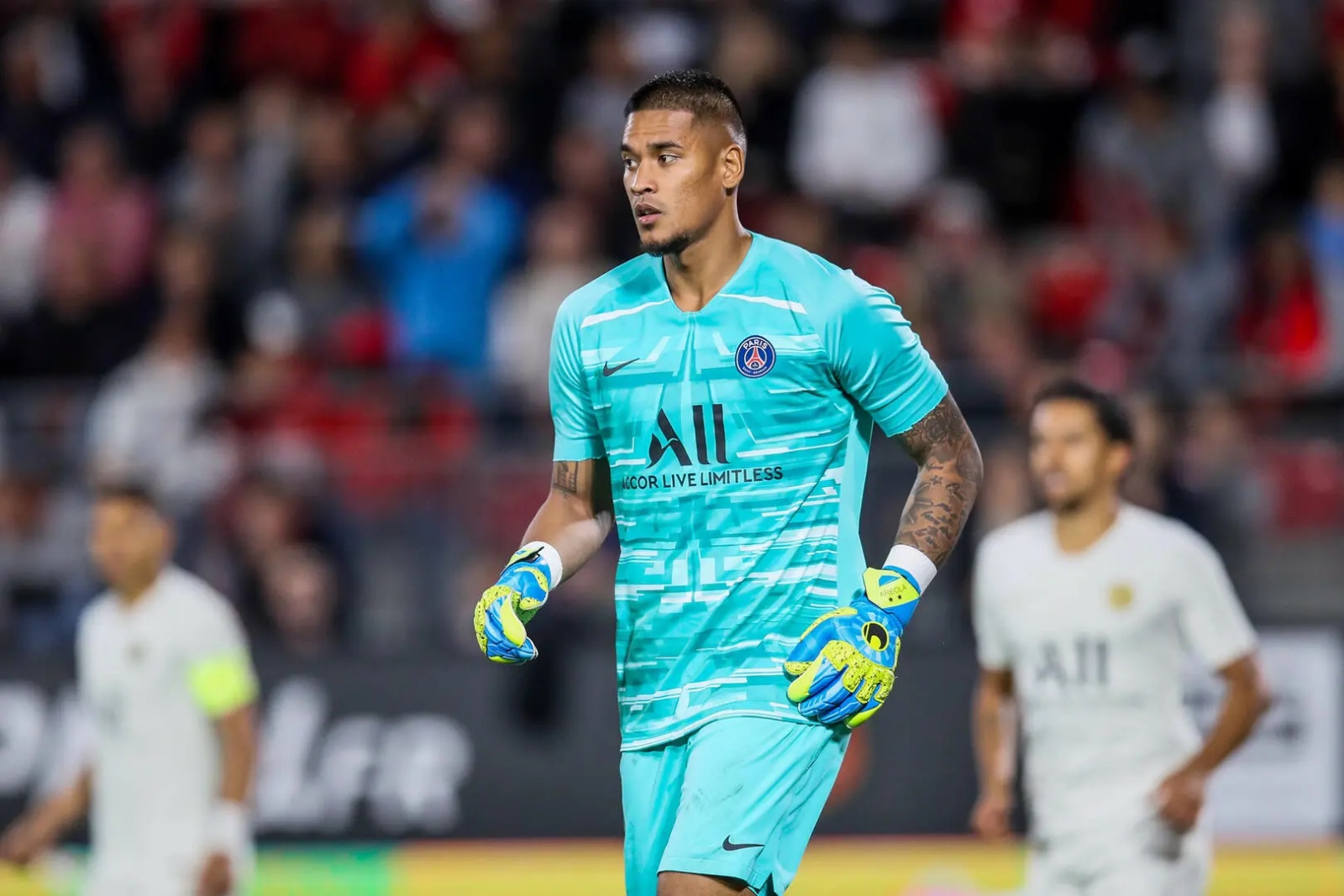 Paris Saint-Germain 2019-20 GK Home Kit