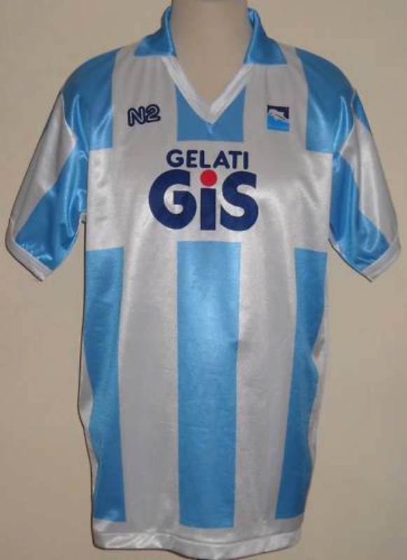 Pescara Calcio 1988-89 Home Kit
