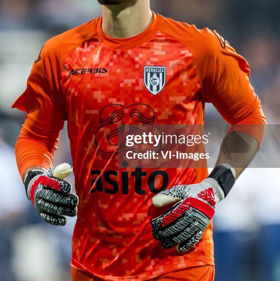 Heracles Almelo 2019-20 GK 2 Kit