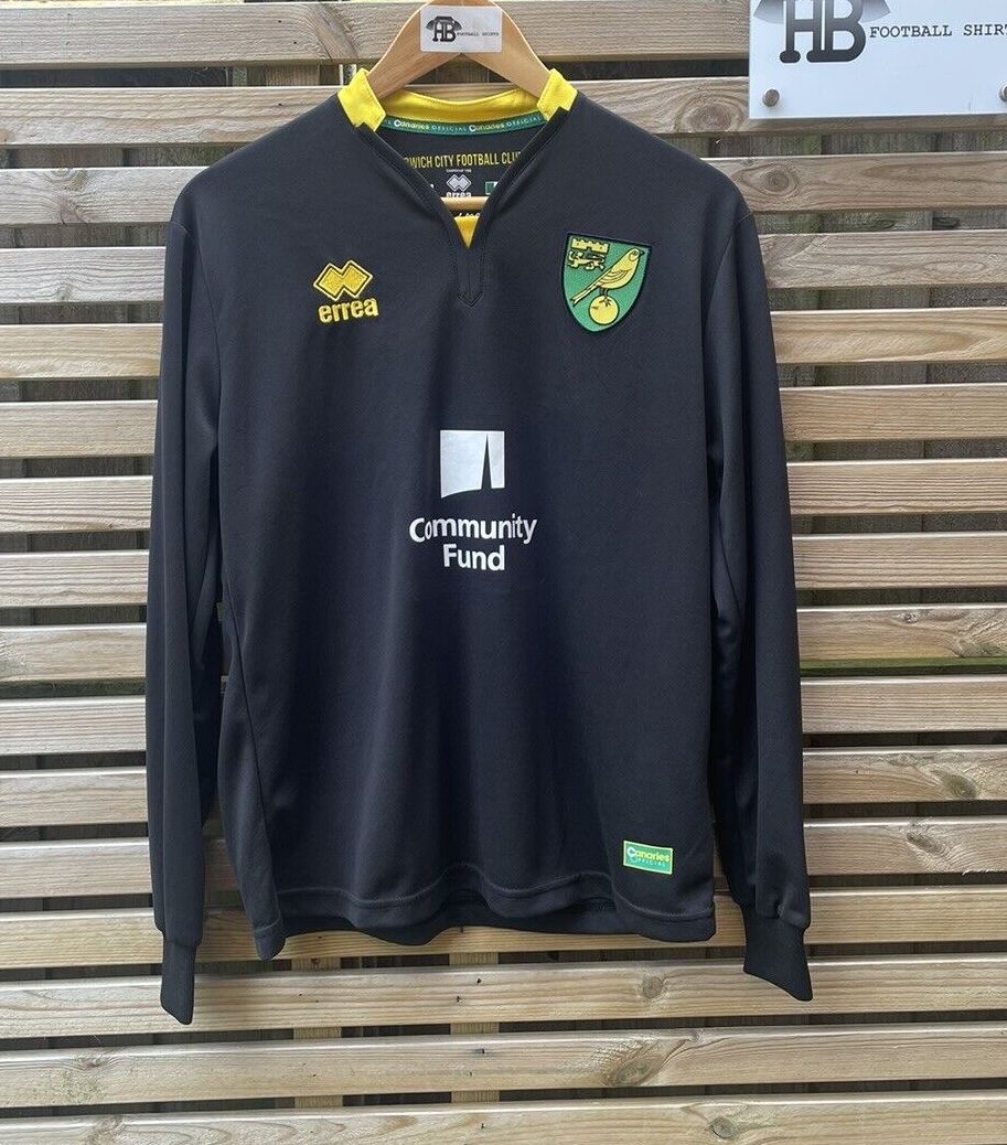 Norwich City 2016-17 GK Home Kit