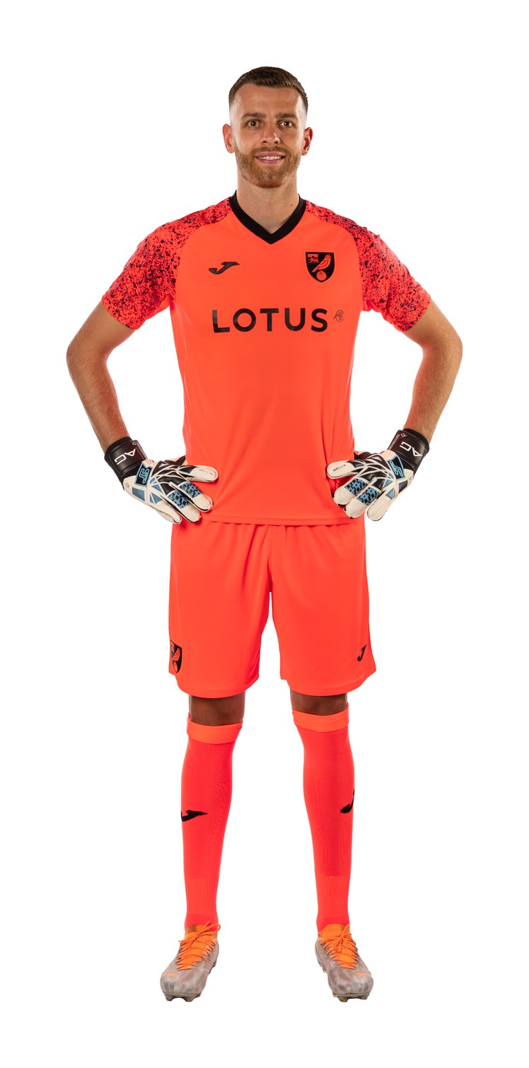 Norwich City 2022-23 GK Home Kit