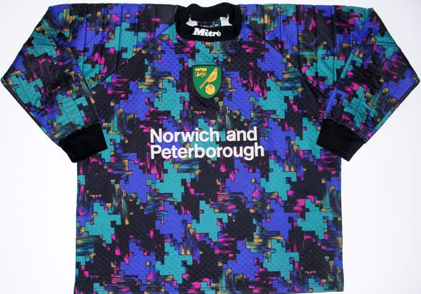 Norwich City 1996-97 GK 1 Kit