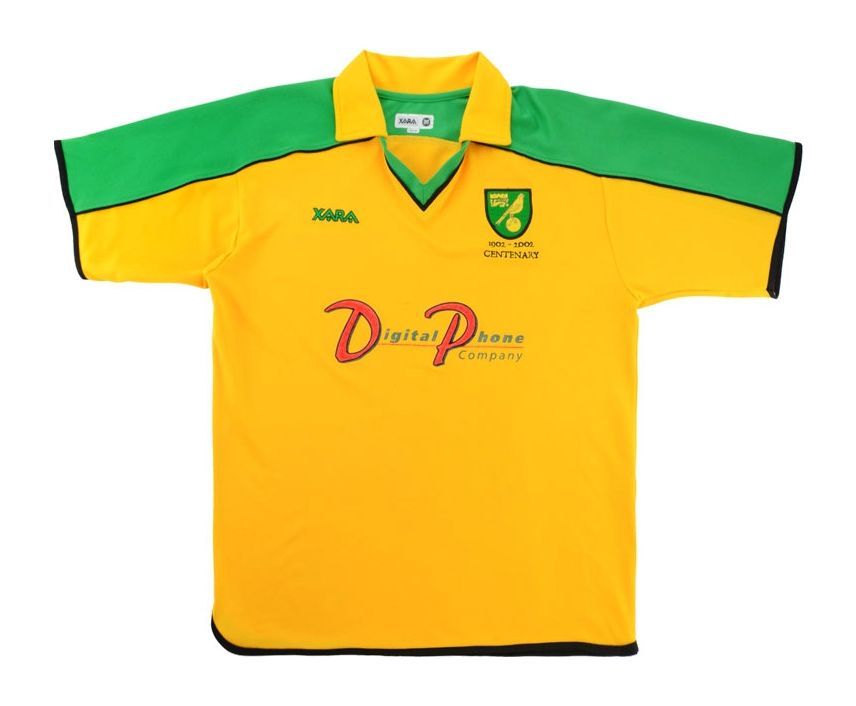 Norwich City 2002-03 Home Kit