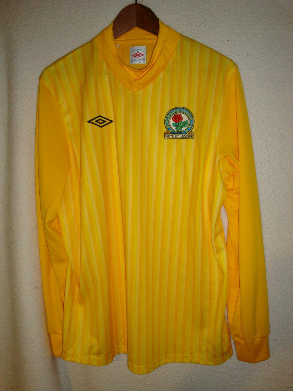 Blackburn Rovers 2012-13 GK 2 Kit