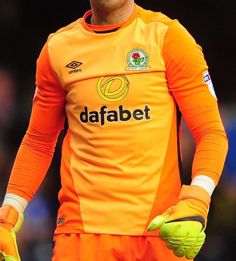 Blackburn Rovers 2016-17 GK 2 Kit