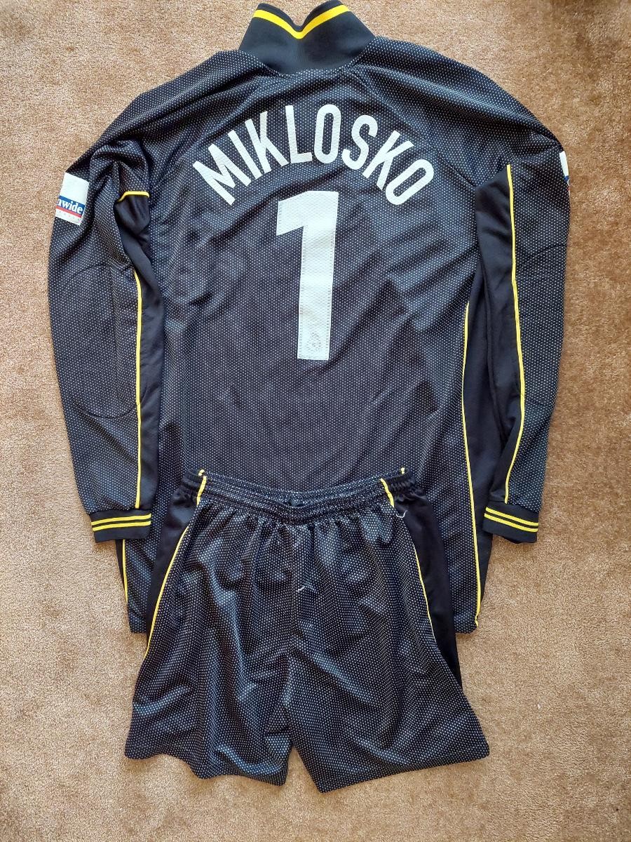 Queens Park Rangers 1999-00 GK 1 Kit