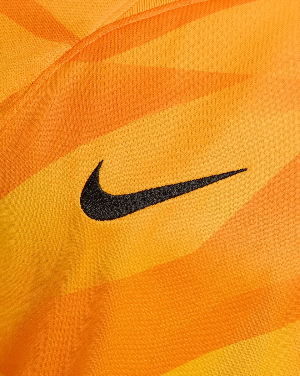 Liverpool FC 2023-24 GK 2 Kit