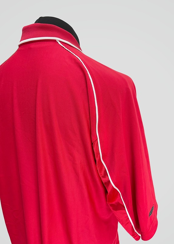 Liverpool FC 2000-01 Home Kit