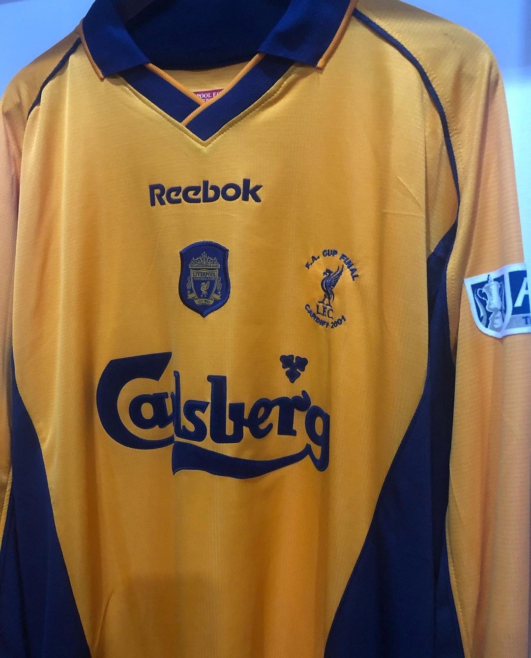 Liverpool FC 2000-01 FA Cup Final Kit