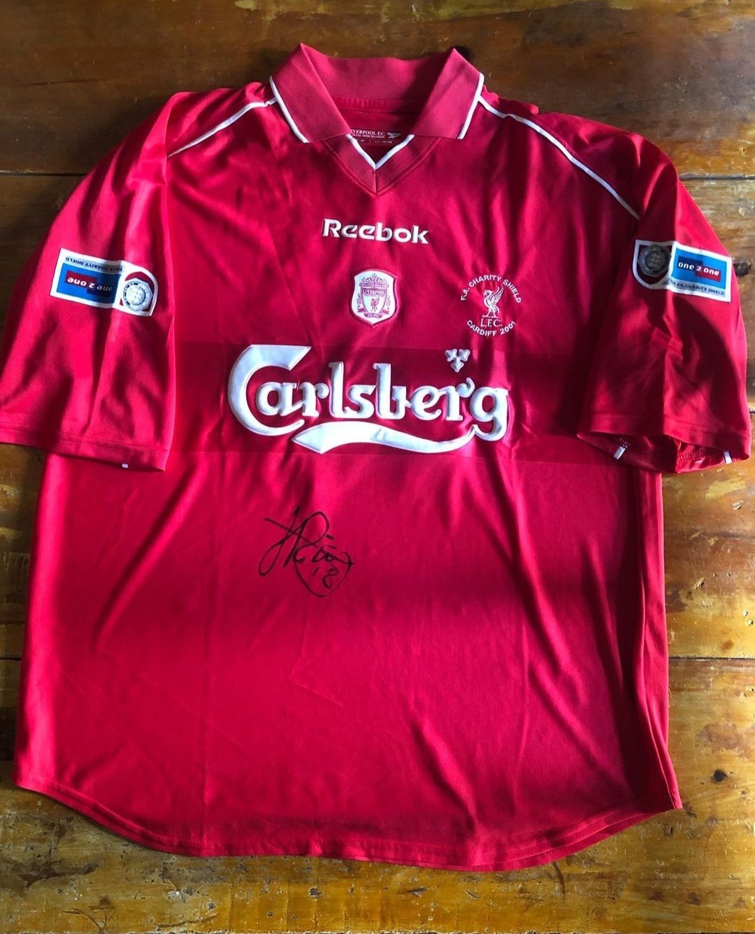 Liverpool FC 2001-02 Charity Shield Kit