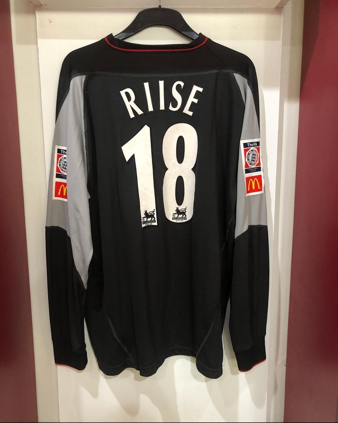 Liverpool FC 2002-03 Community Shield Kit