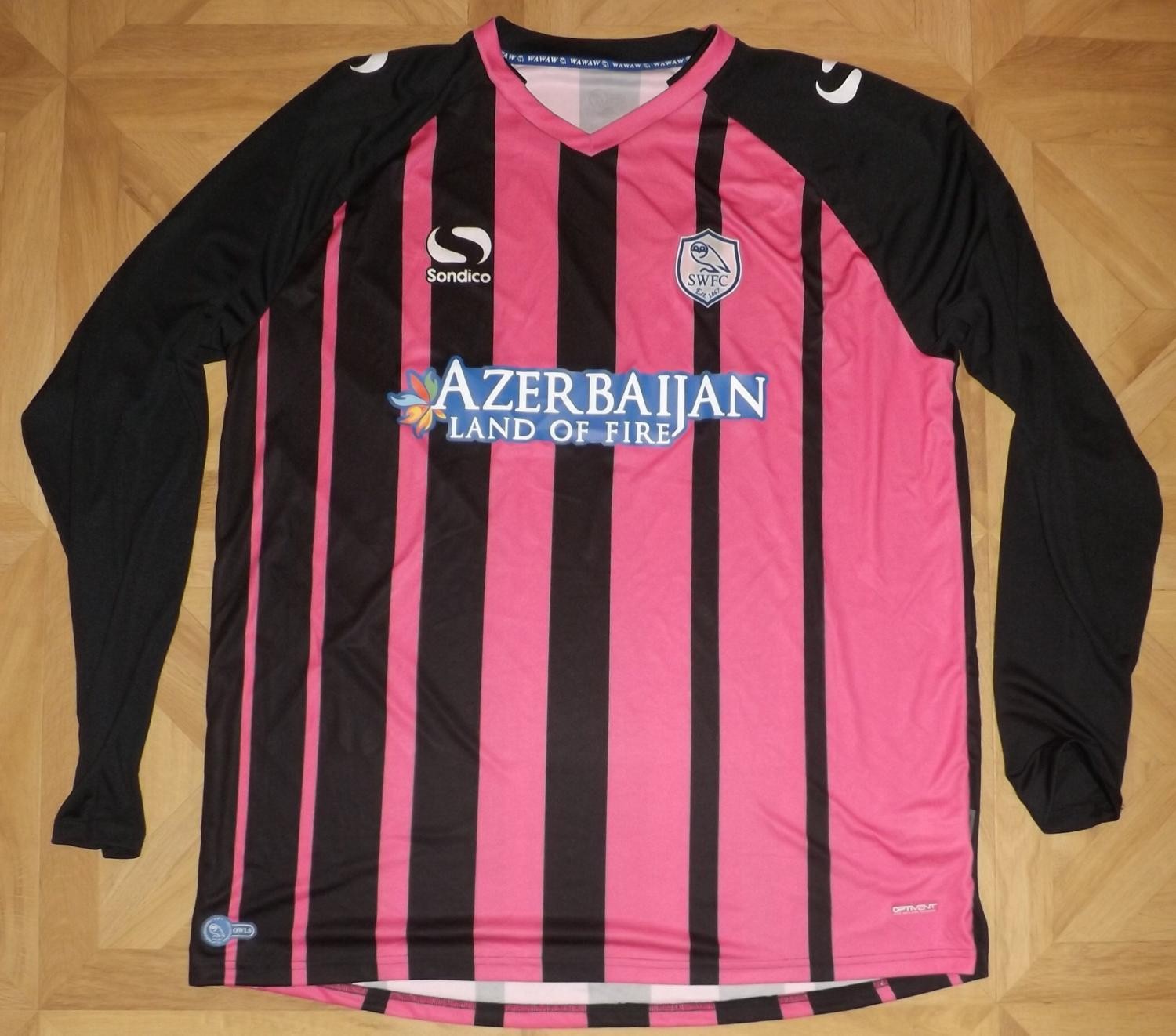 Sheffield Wednesday 2014-15 GK Home Kit