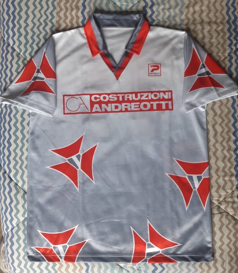 US Cremonese 1991-92 Away Kit