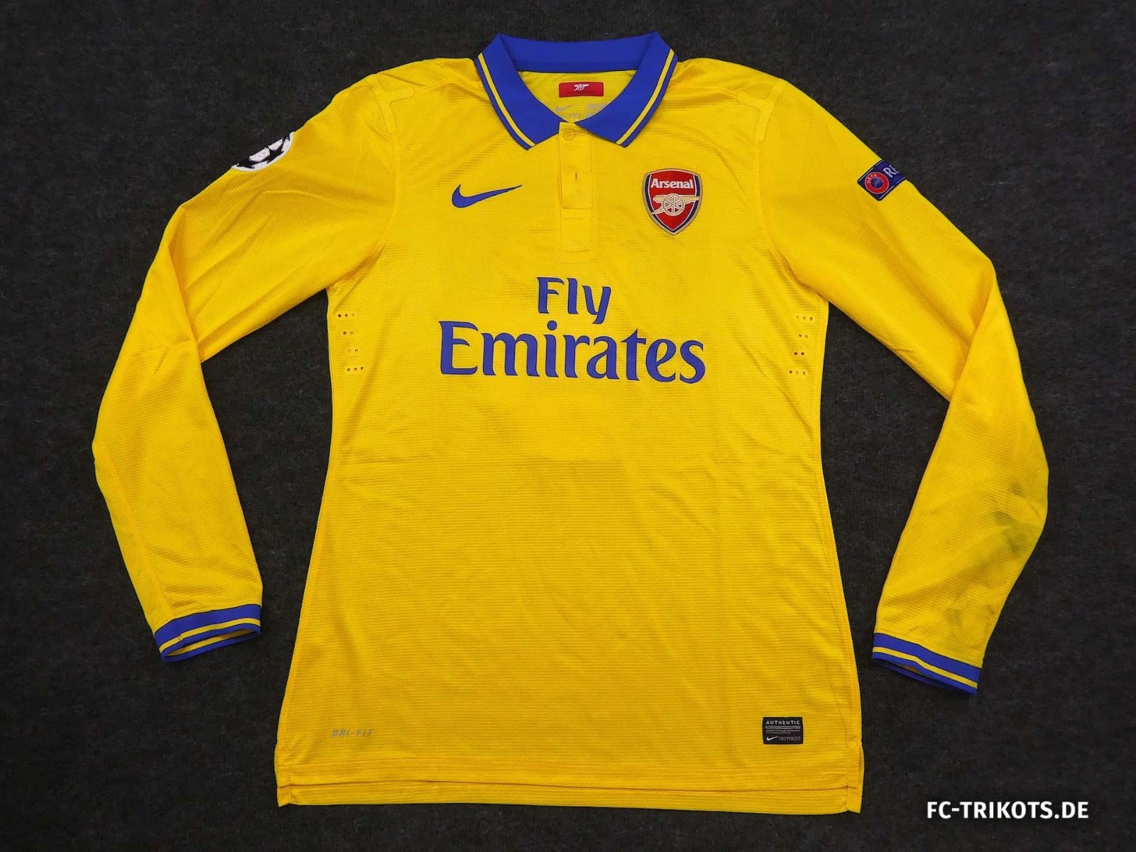 Arsenal FC 2013-14 Away Kit