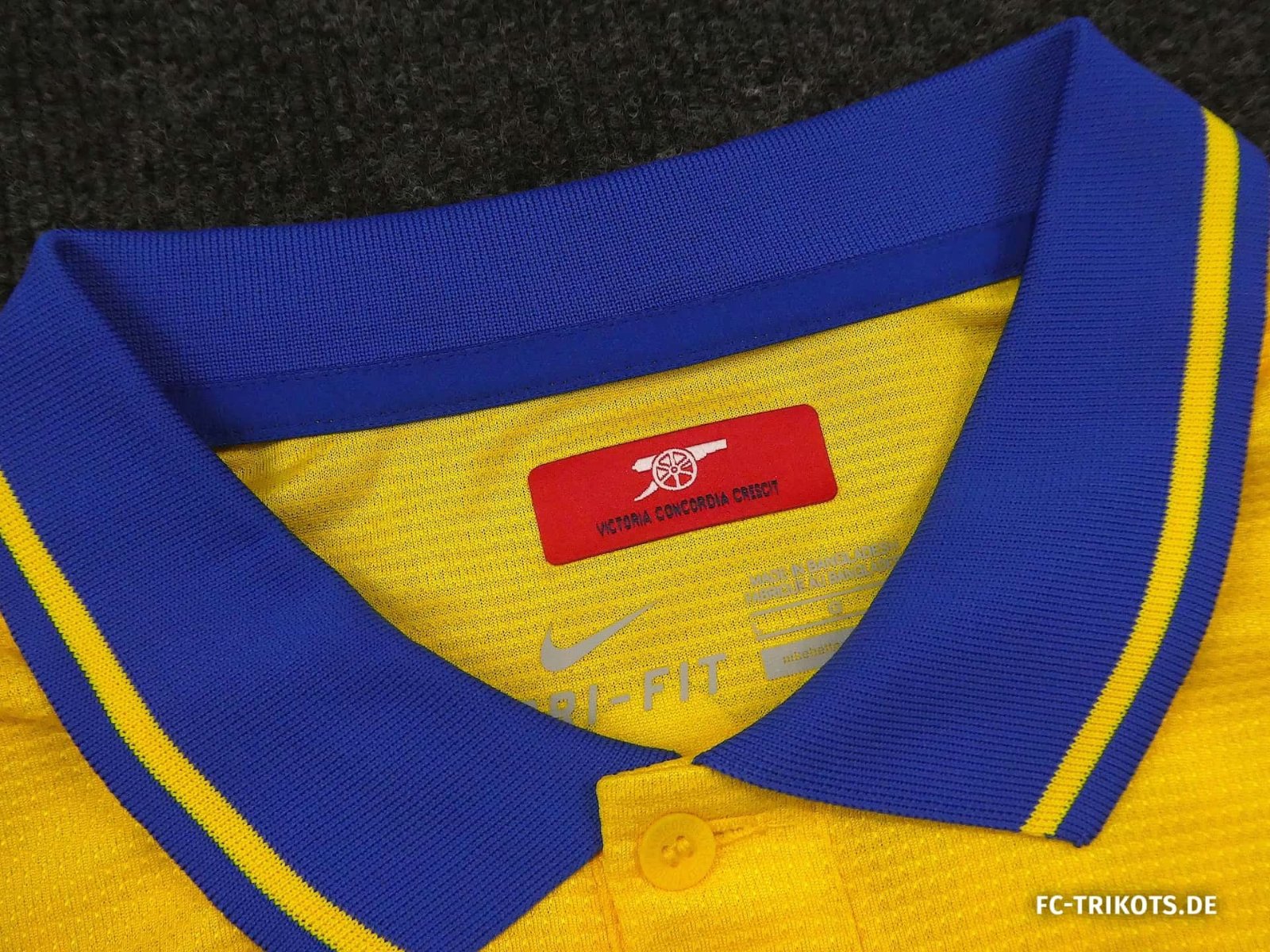 Arsenal FC 2013-14 Away Kit