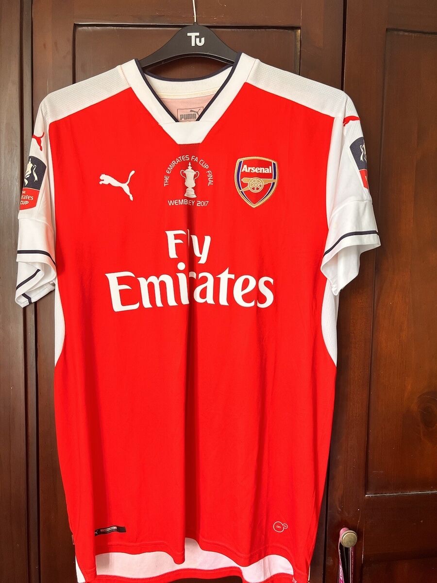 Arsenal FC 2016-17 FA Cup Final Kit