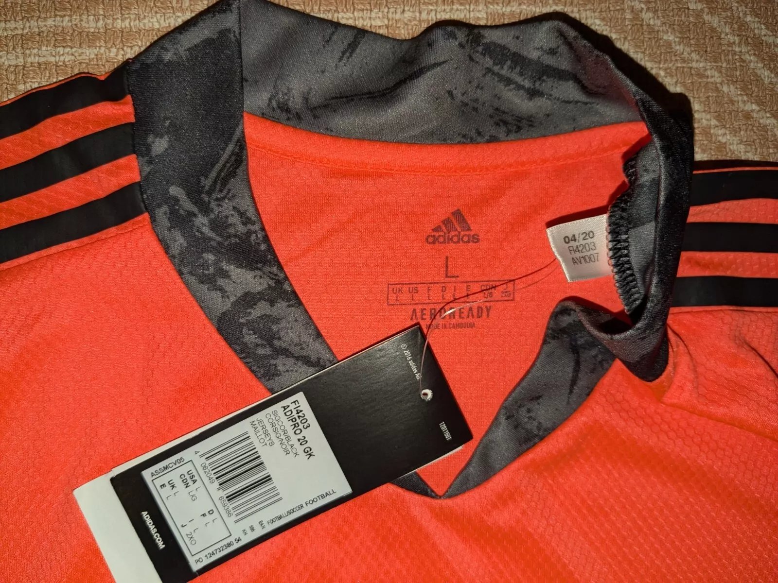 Arsenal FC 2020-21 GK Third Kit