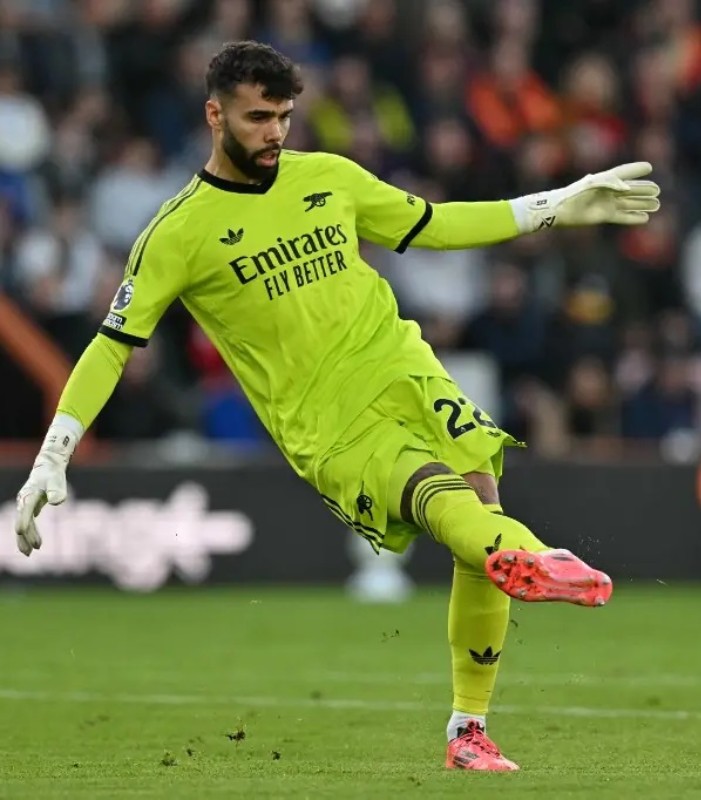 Arsenal FC 2024-25 GK 5 Kit