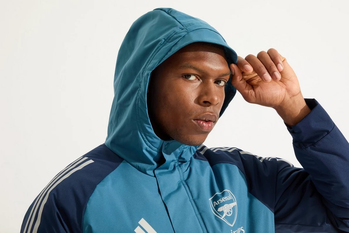 Arsenal FC 2025-26 Bench Kit