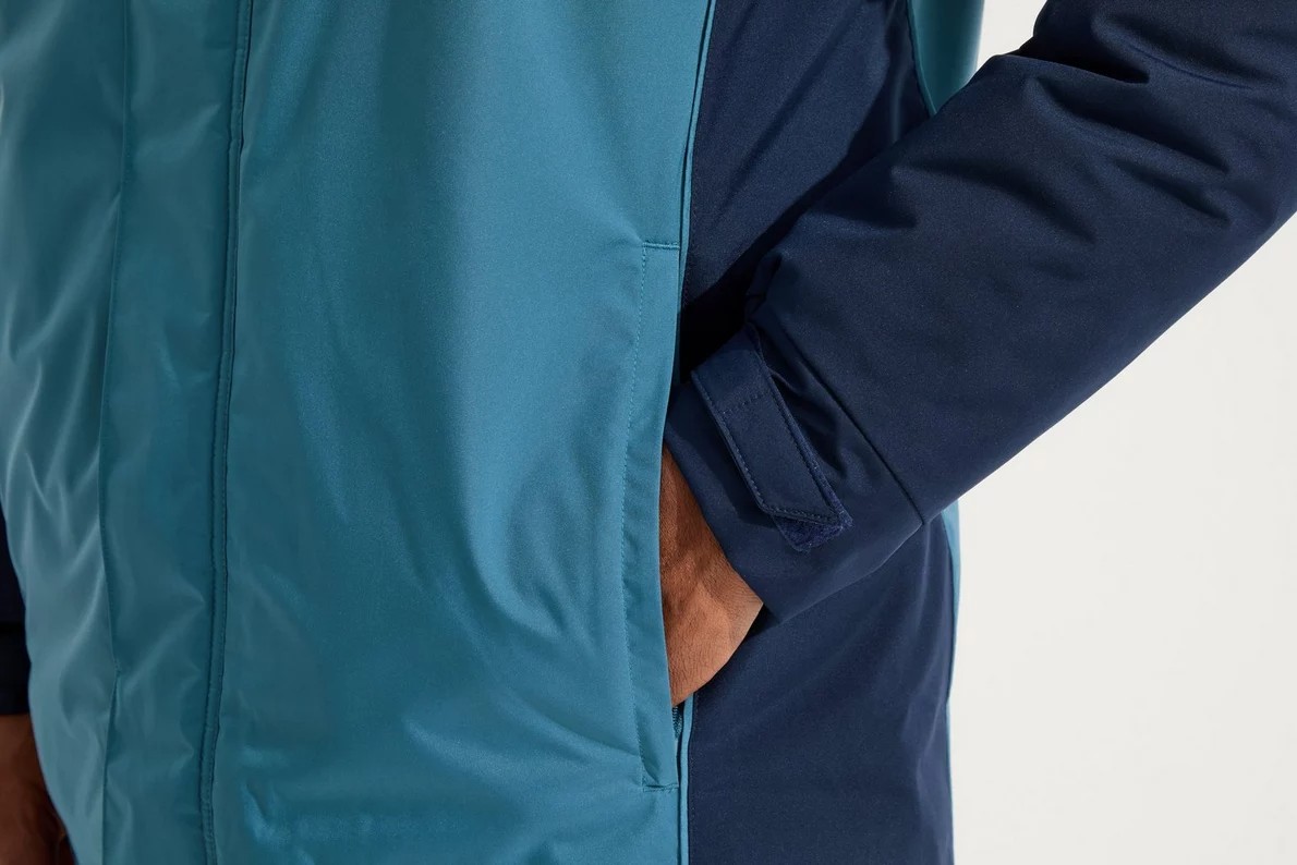 Arsenal FC 2025-26 Bench Kit