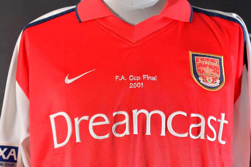 Arsenal FC 2000-01 FA Cup Final Kit