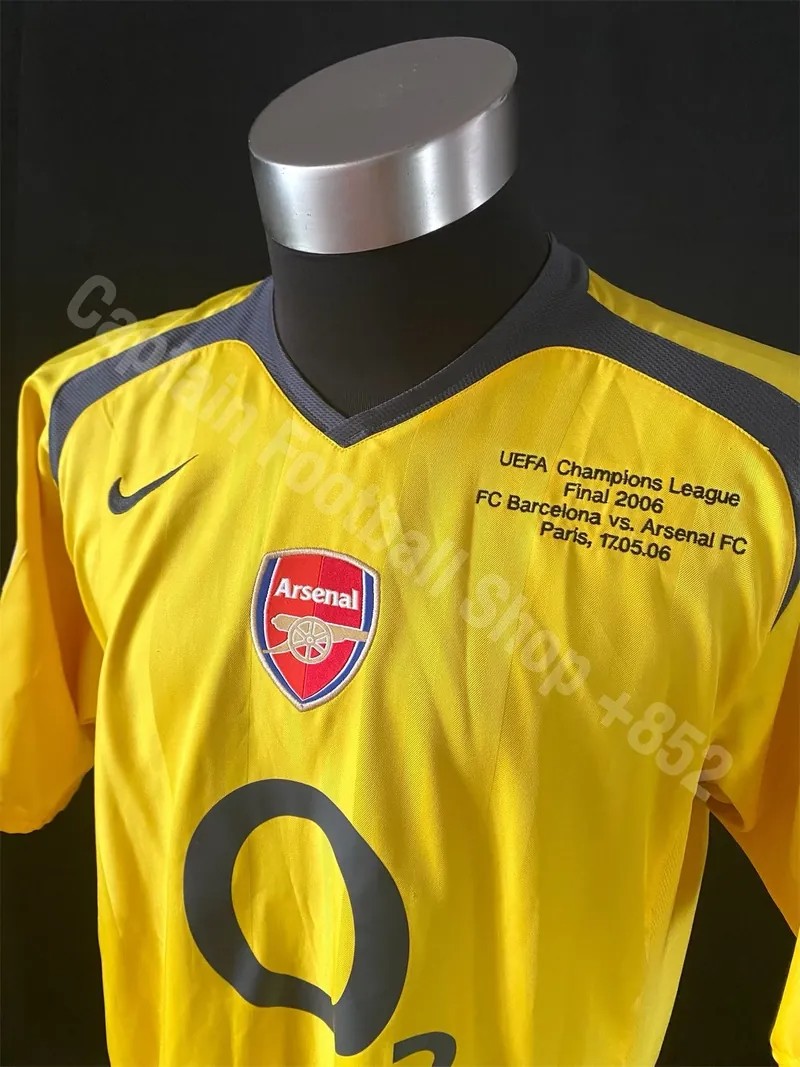Arsenal FC 2005-06 Champions League Final Kit