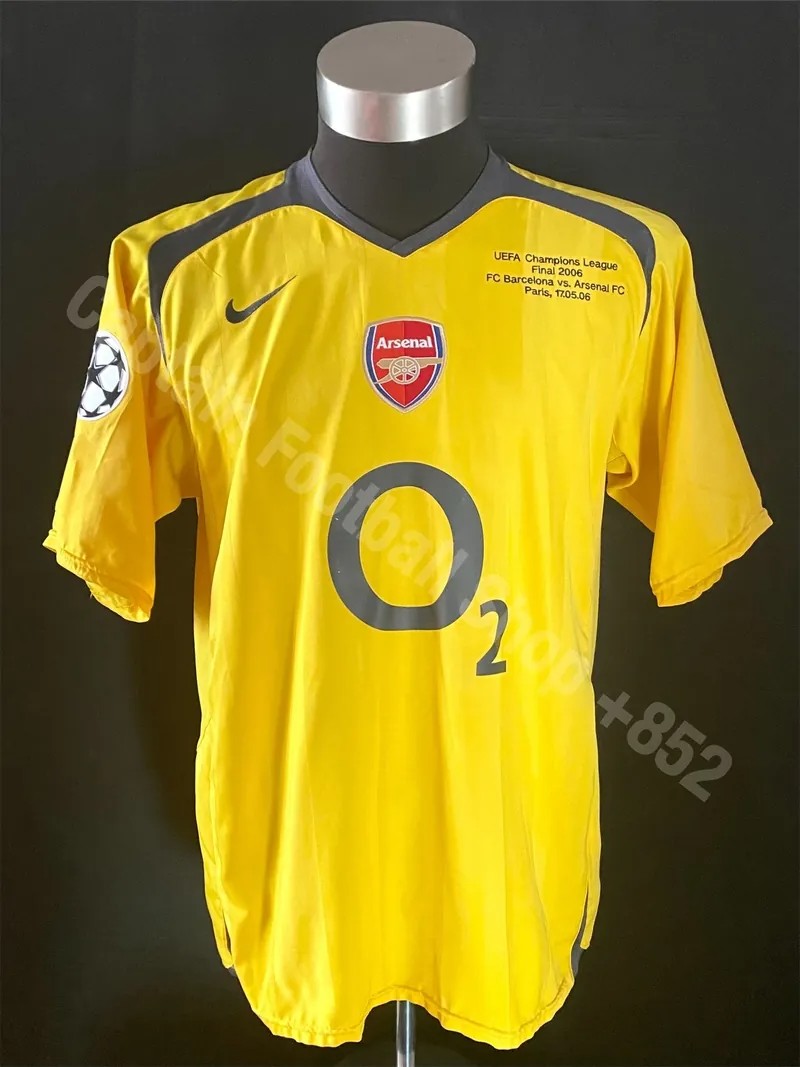 Arsenal FC 2005-06 Champions League Final Kit