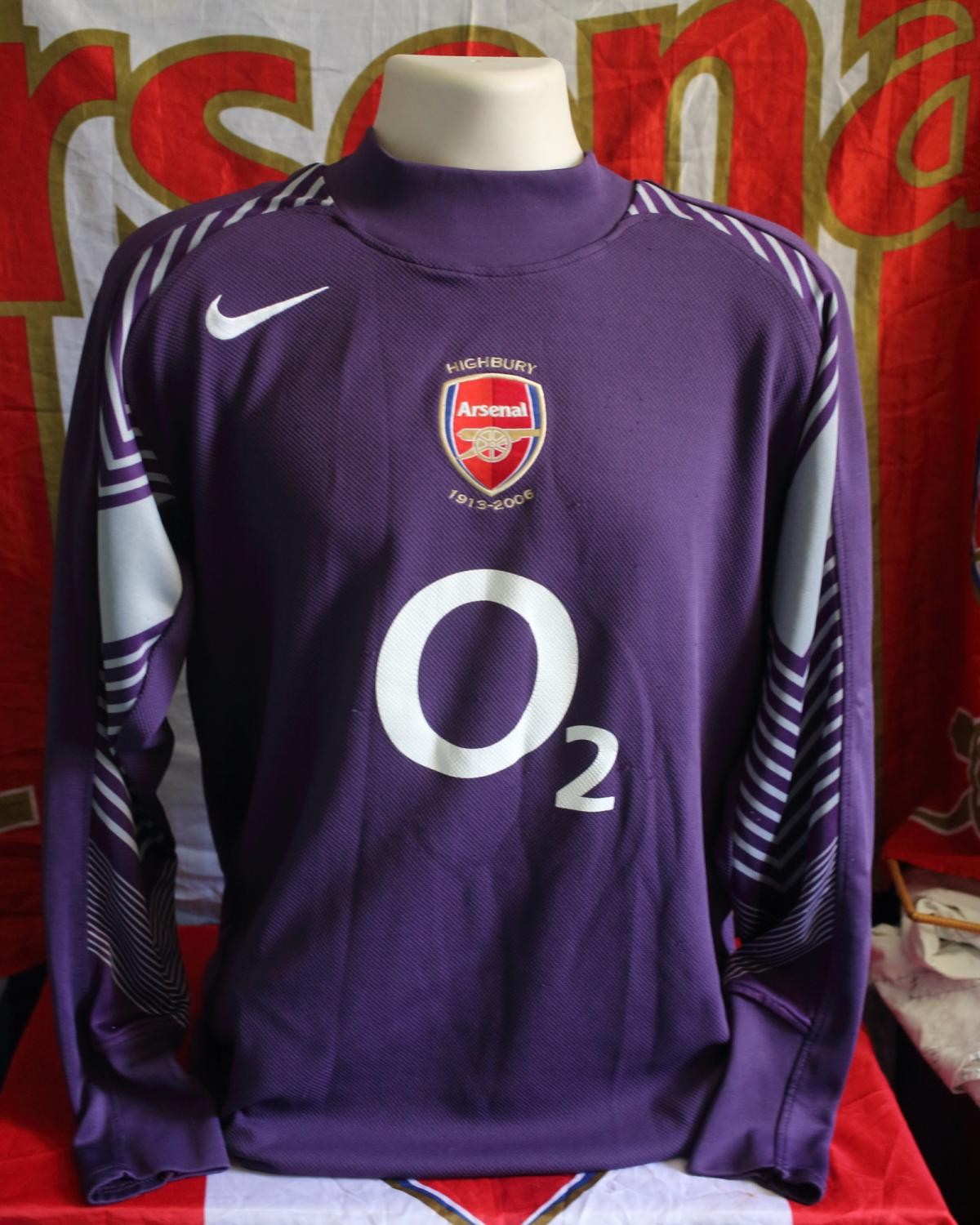 Arsenal FC 2005-06 GK 2 Kit