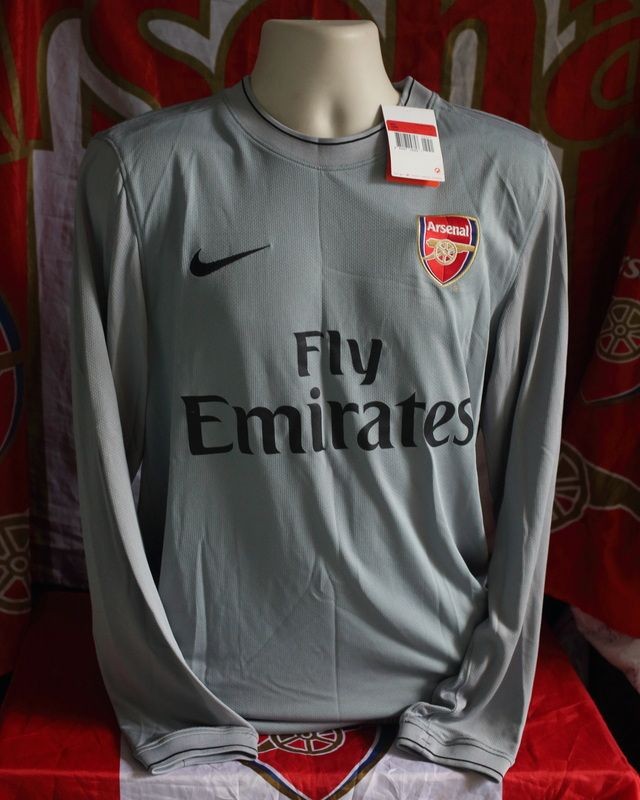 Arsenal FC 2009-10 GK Third Kit