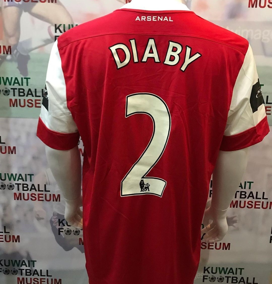 Arsenal FC 2010-11 EFL Cup Final Kit