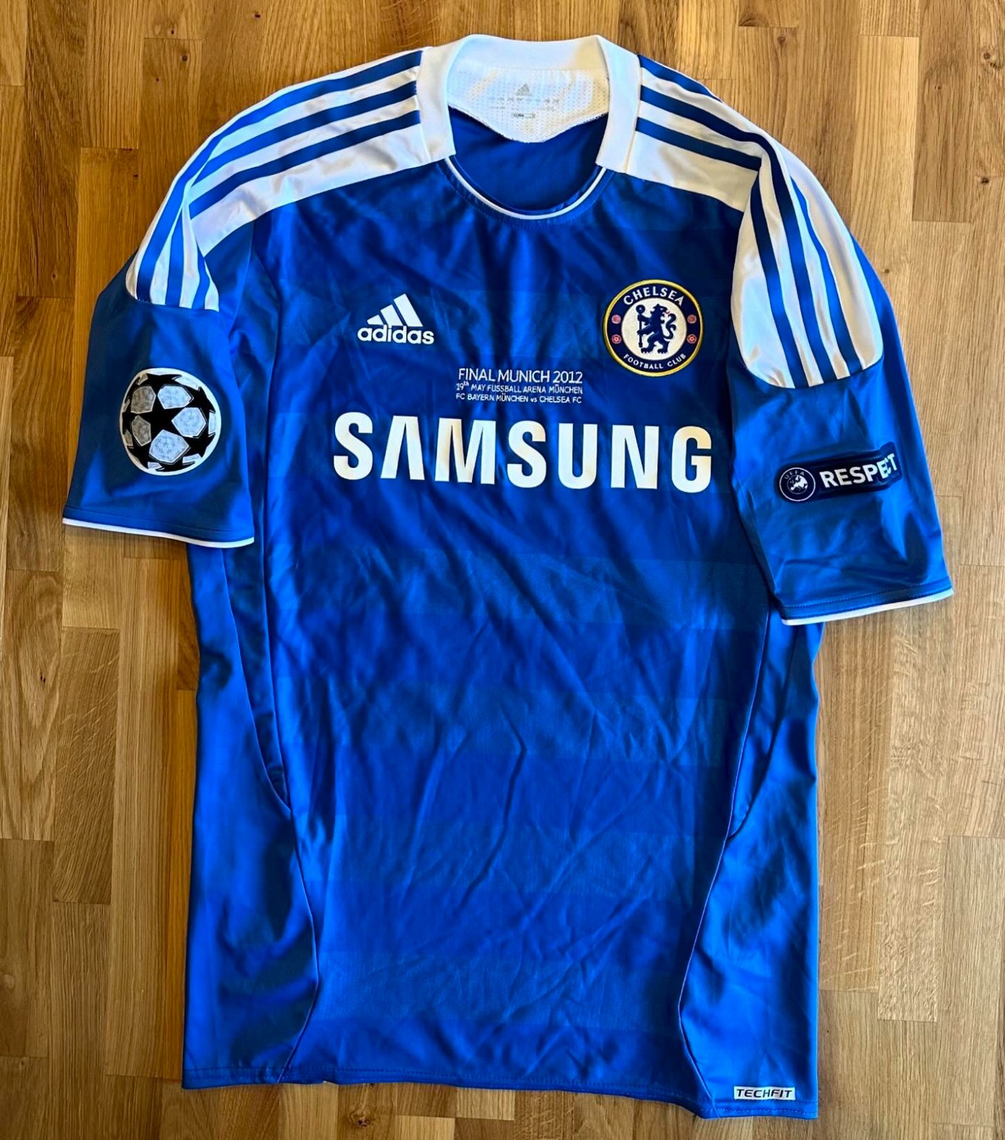 Chelsea FC 2011-12 Champions League Final Kit