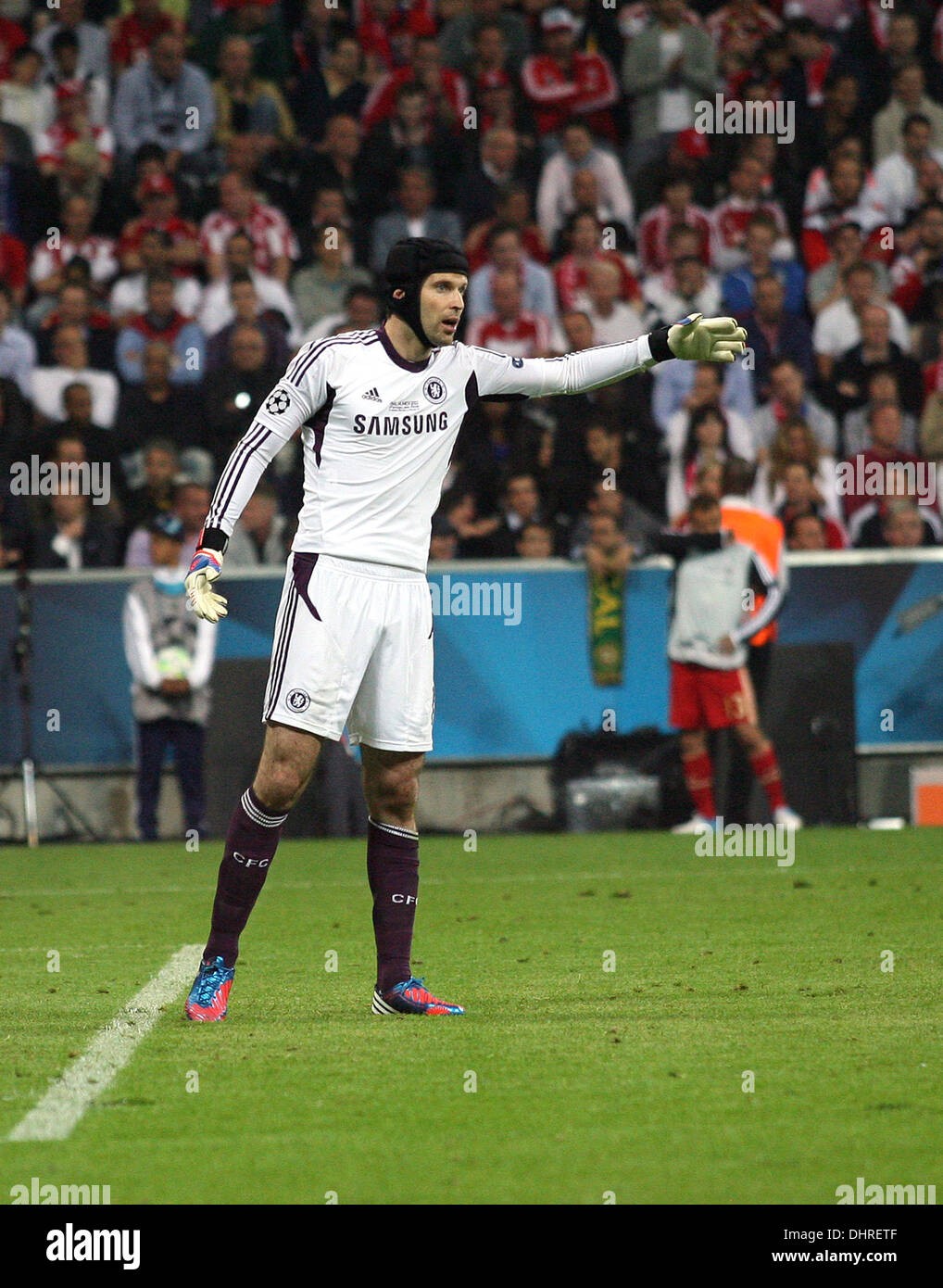 Chelsea FC 2011-12 Champions League Final GK Kit
