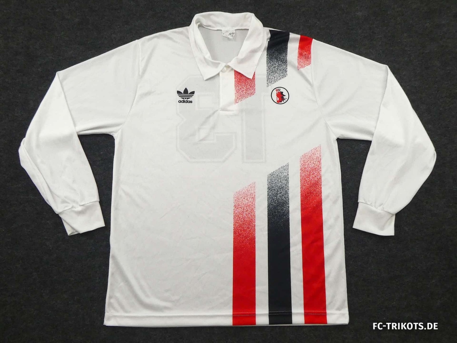 Away shirt