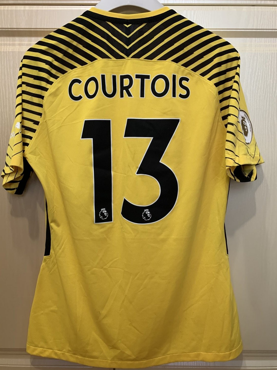 Chelsea FC 2017-18 GK Away Kit