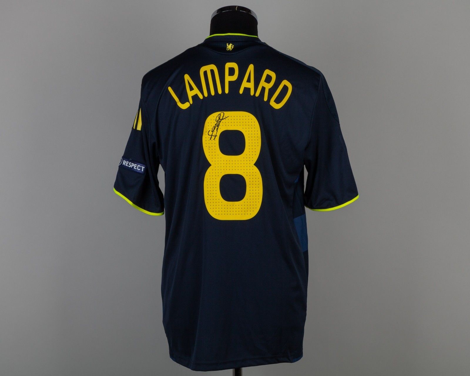 Chelsea FC 2009-10 Away Kit