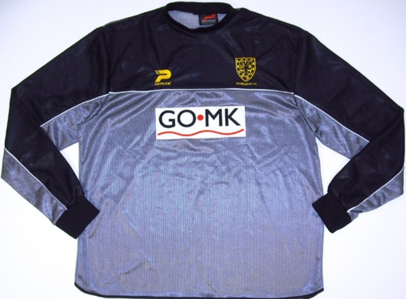 Wimbledon 2003-04 GK 1 Kit