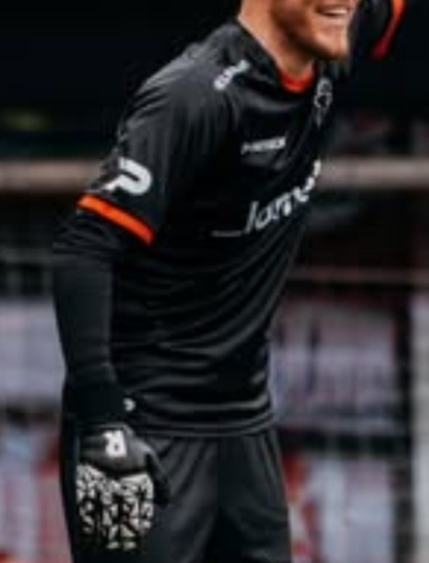 Zulte Waregem 2025-26 GK 2 Kit