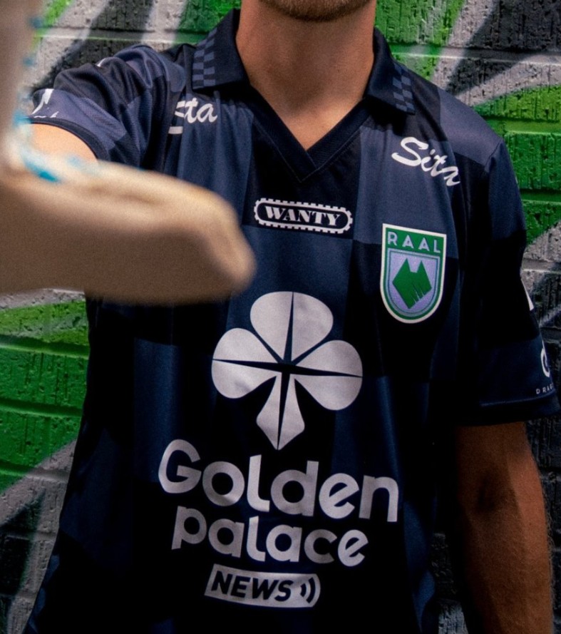 La Louvière 2025-26 GK 1 Kit