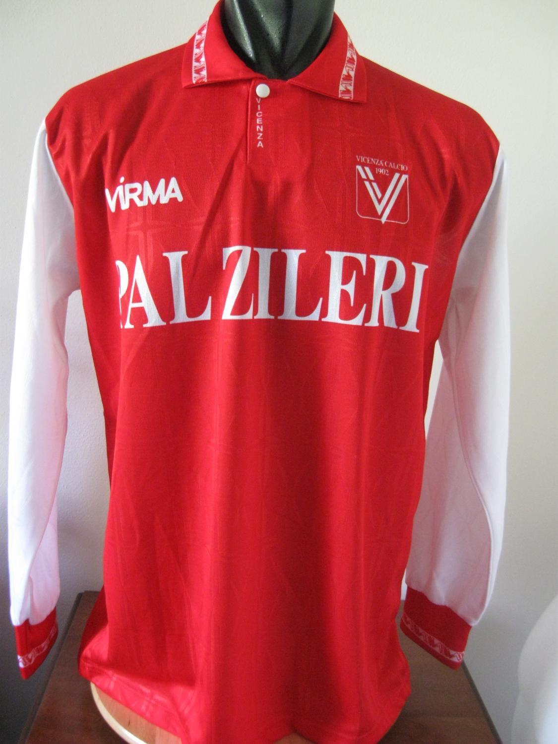 Vicenza Calcio 1994-95 Away Kit