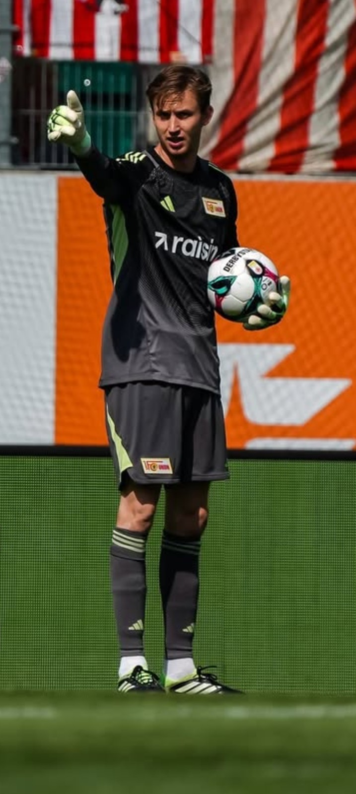 Union Berlin 2025-26 GK 2 Kit