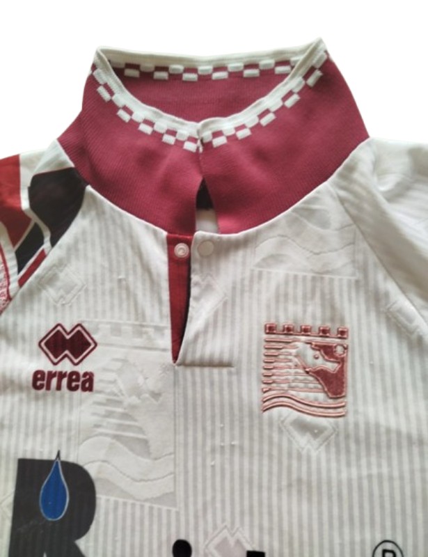 Salernitana 1994-95 Away Kit