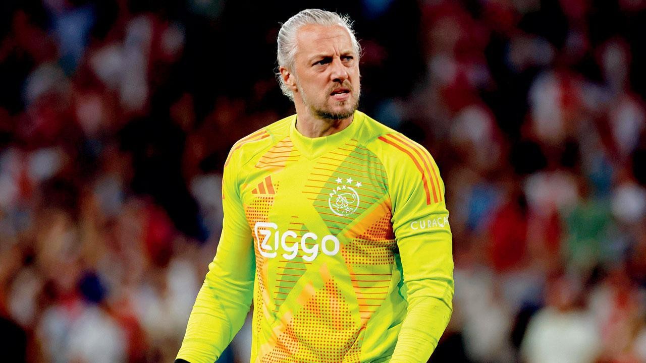 Ajax Amsterdam 2024-25 GK 3 Kit
