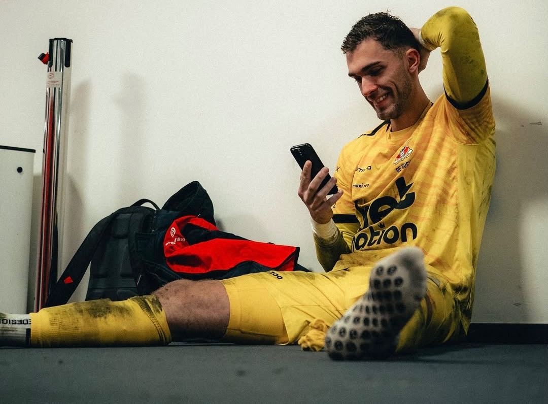 Go Ahead Eagles 2024-25 GK 1 Kit