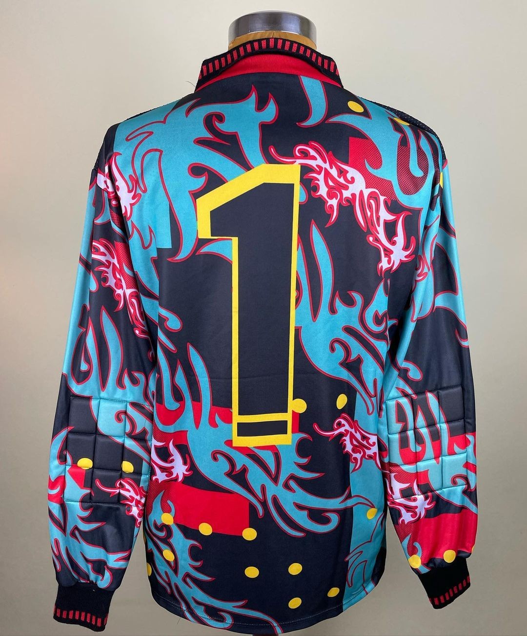 AC Milan 1995-96 GK 2 Kit