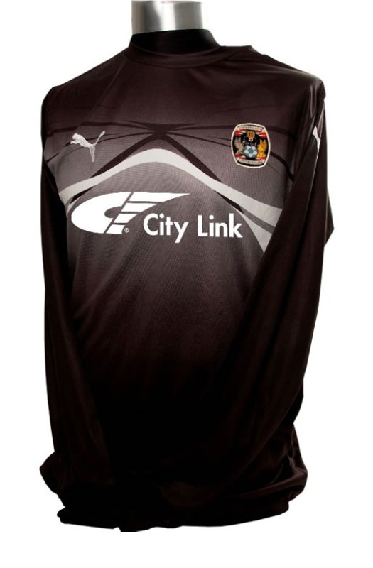 Coventry City 2010-11 GK 2 Kit