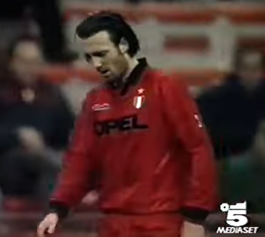 AC Milan 1996-97 Champions League Third Kit