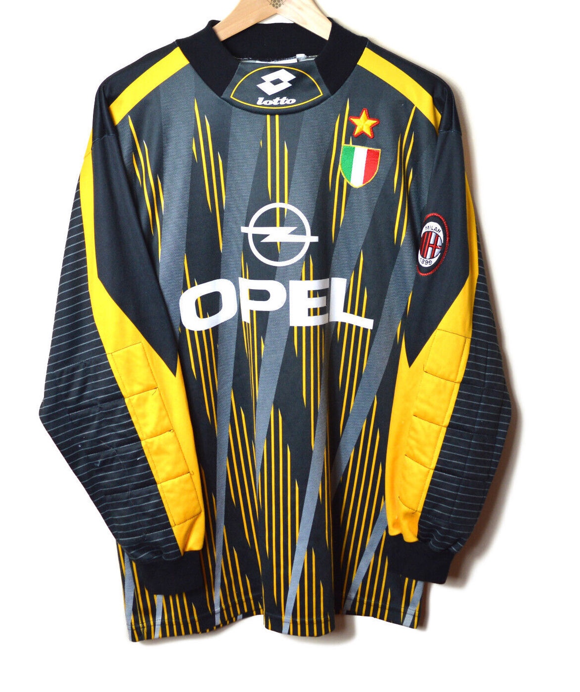AC Milan 1996-97 GK 3 Kit