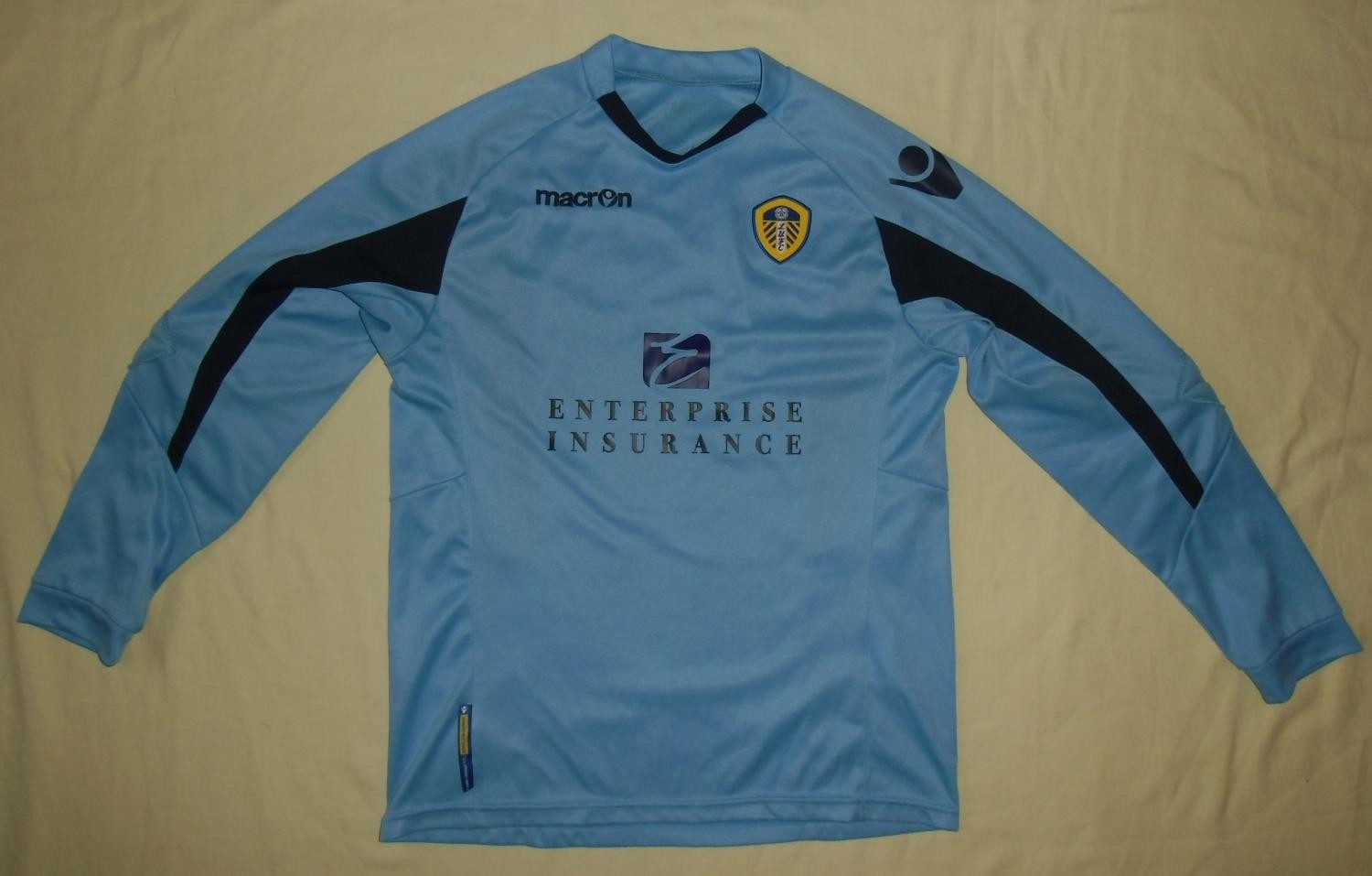 Leeds United 2011-12 GK 1 Kit