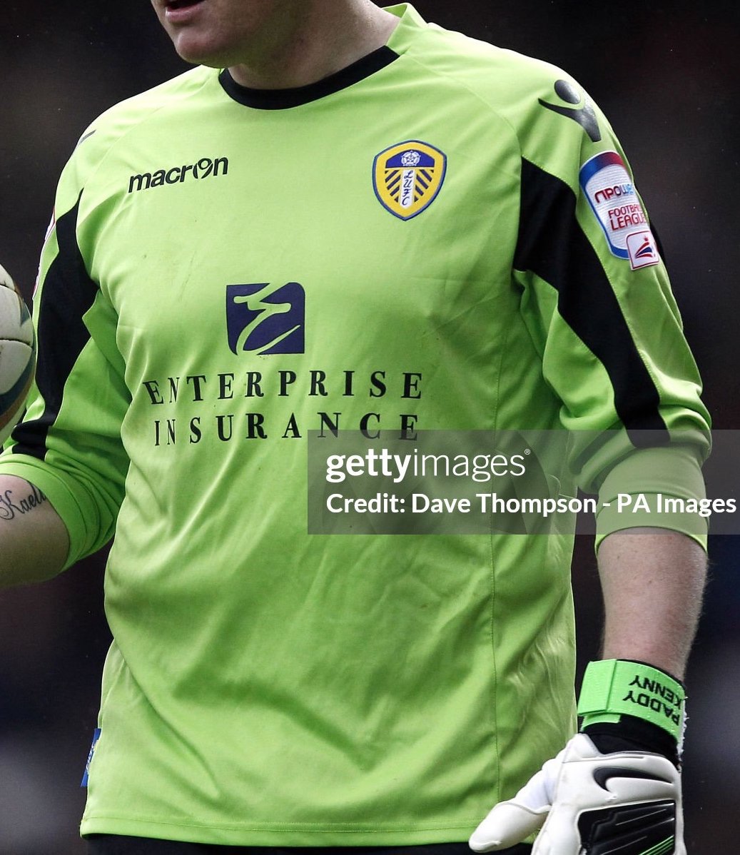 Leeds United 2012-13 GK 2 Kit