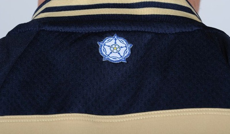 Leeds United 2013-14 Away Kit
